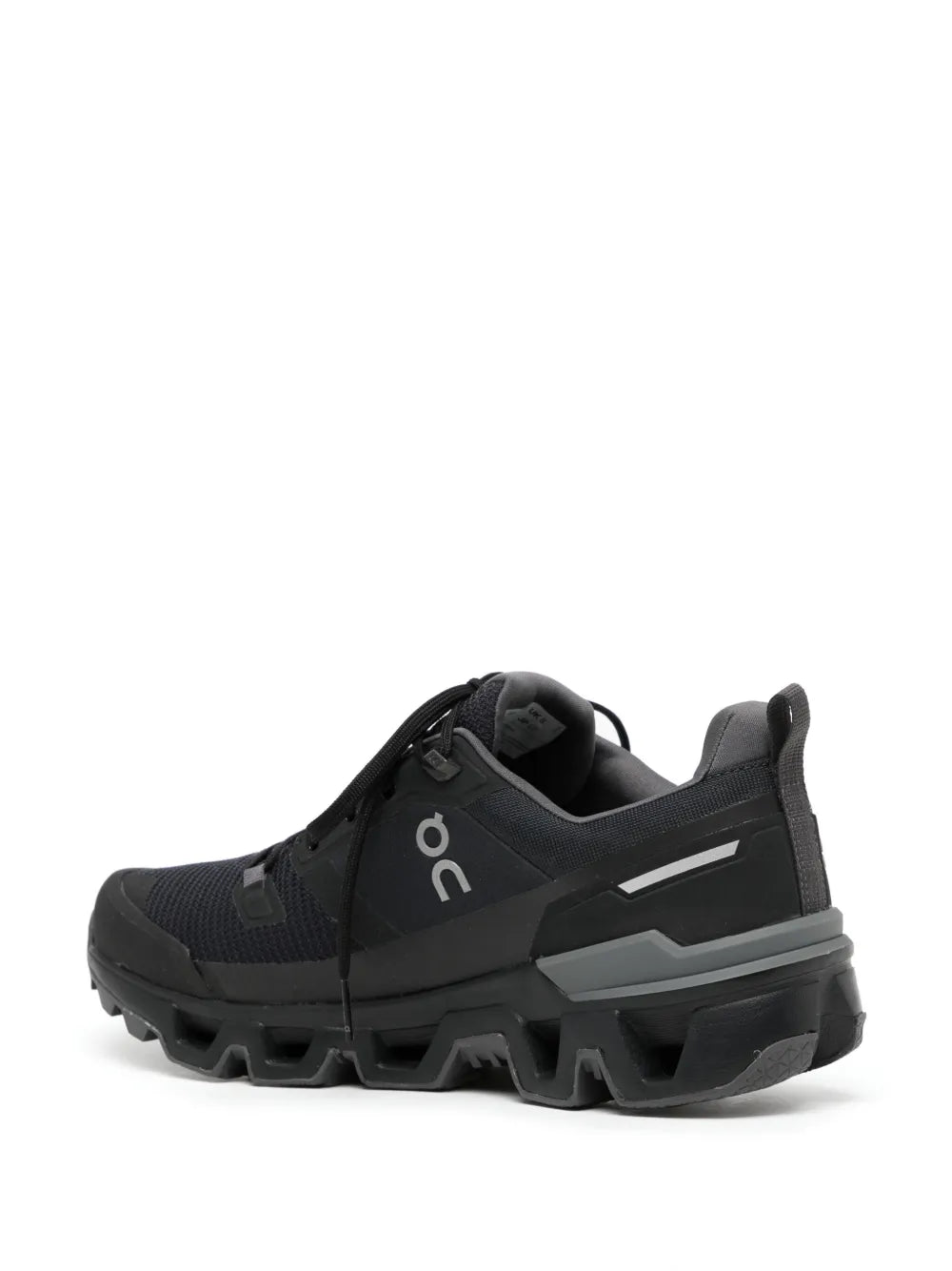 On Running Cloudwander Waterproof hiking
