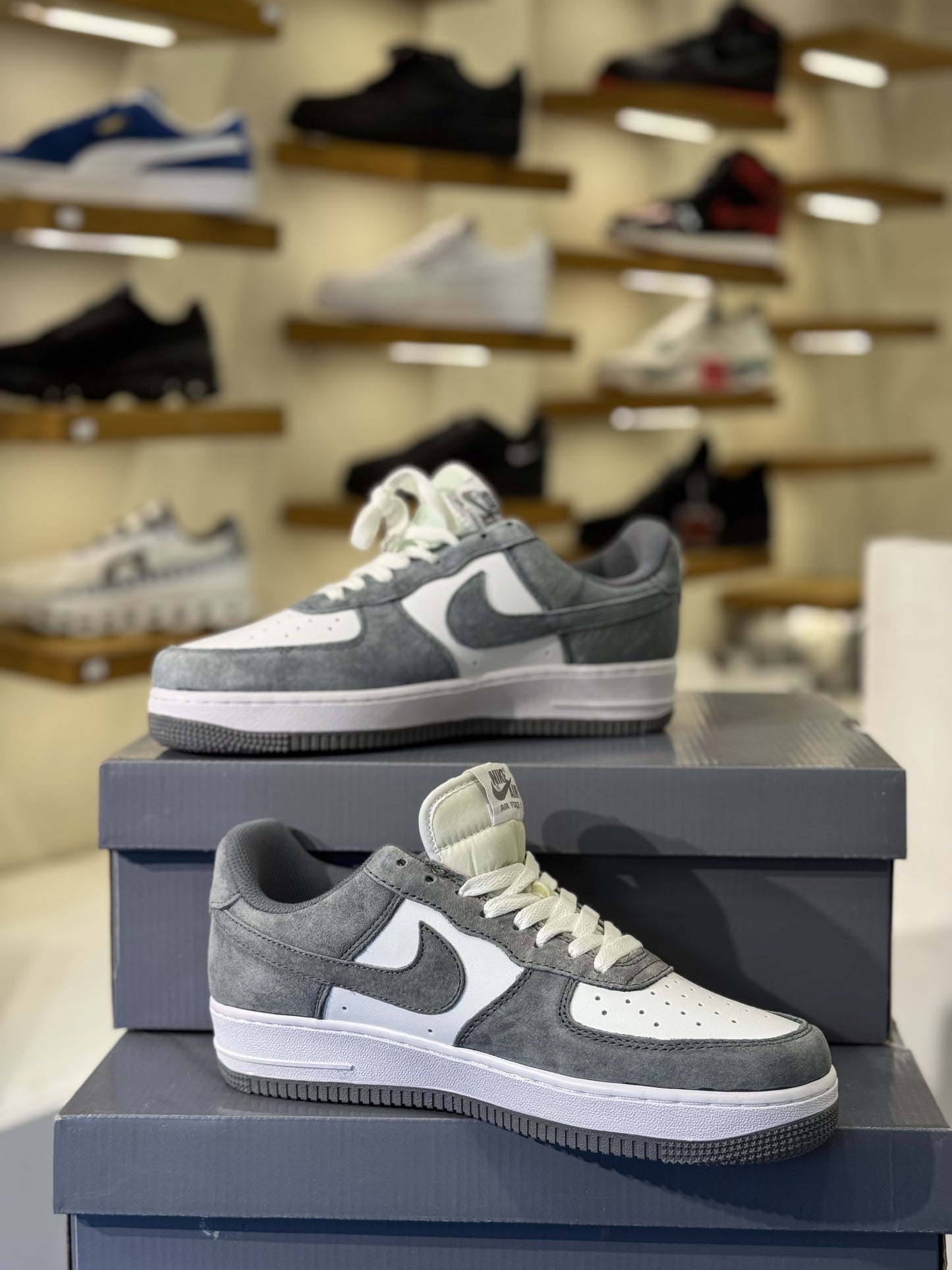 Akira x Air Force 1 07 Low dark Grey White