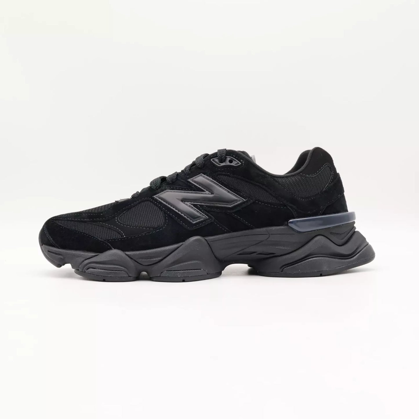New Balance 9060 Triple Black