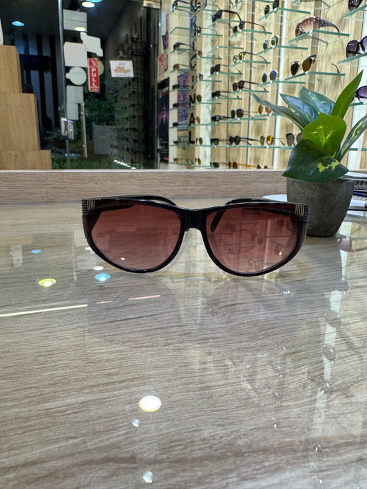 Style Sunglasses – Black Frame with Burgundy Gradient Lenses