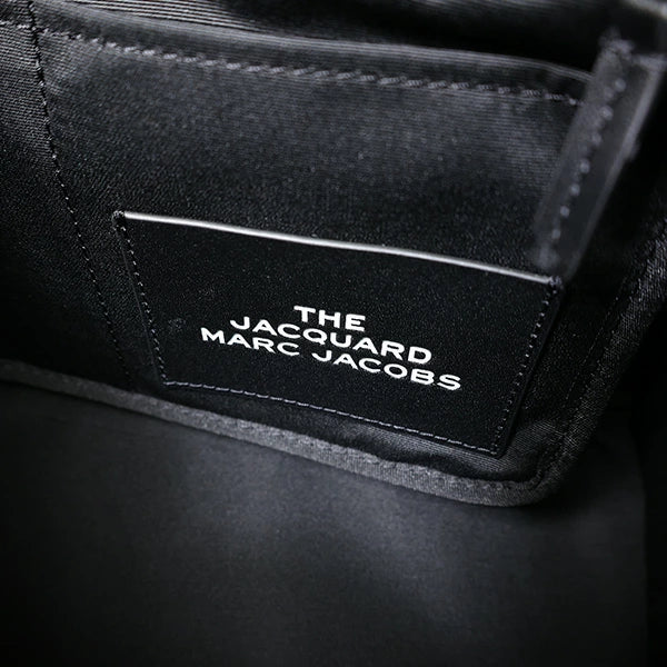 The tote bag