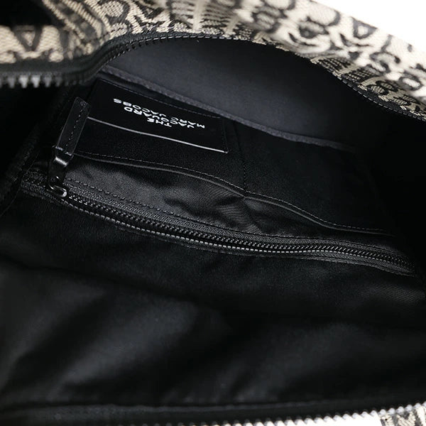 The tote bag