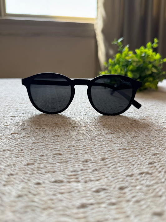 Matte Black Lacoste Round Sunglasses – Lightweight & Stylish