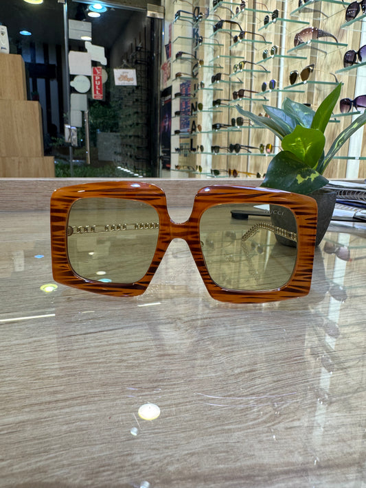 Oversized Square Gucci Sunglasses – Havana Striped Frame with Green-Tinted Lenses