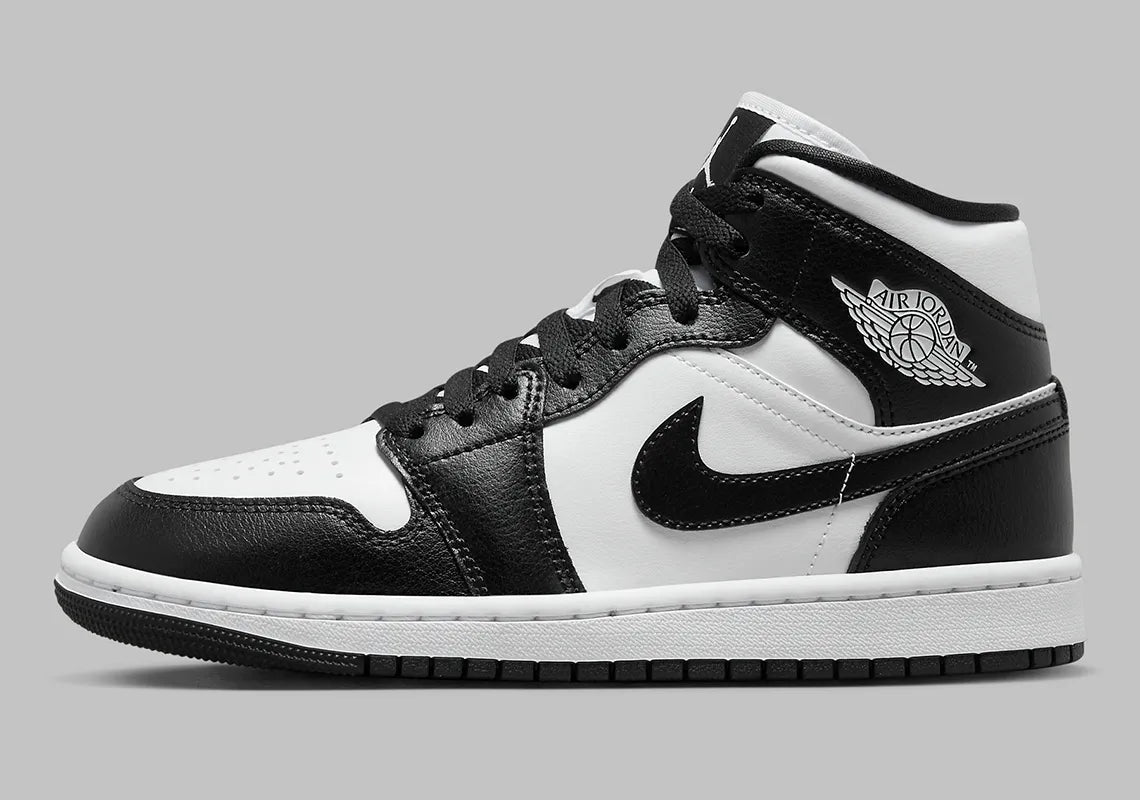 This Air Jordan 1 Mid Borrows “Black/White”