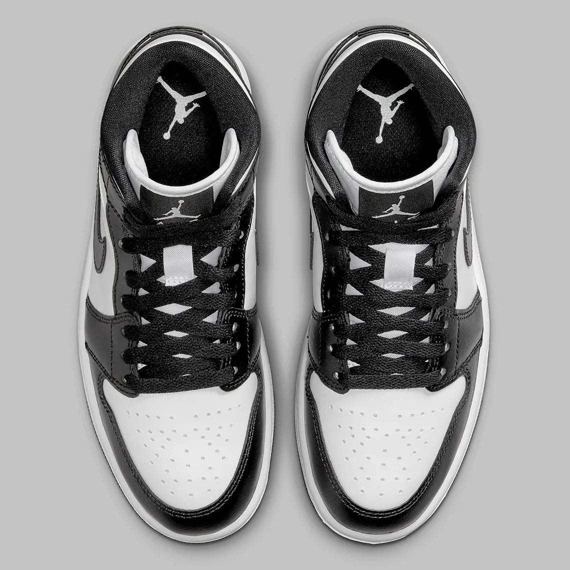 This Air Jordan 1 Mid Borrows “Black/White”