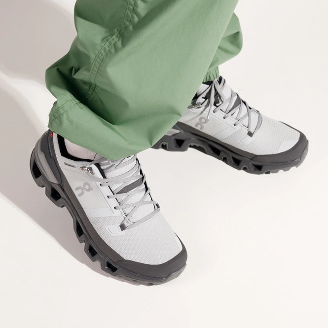 On Running Cloudwander Waterproof Glacier / Eclipse